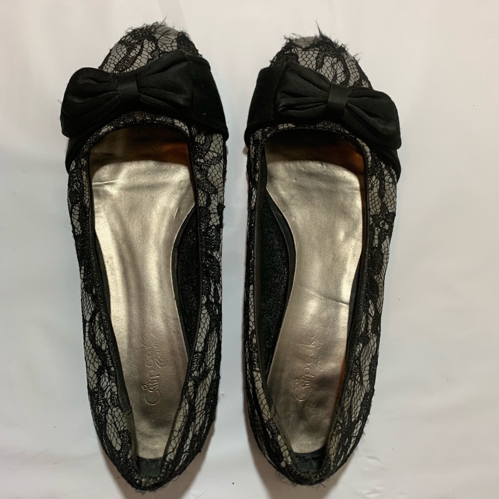 Flats with lace and bows